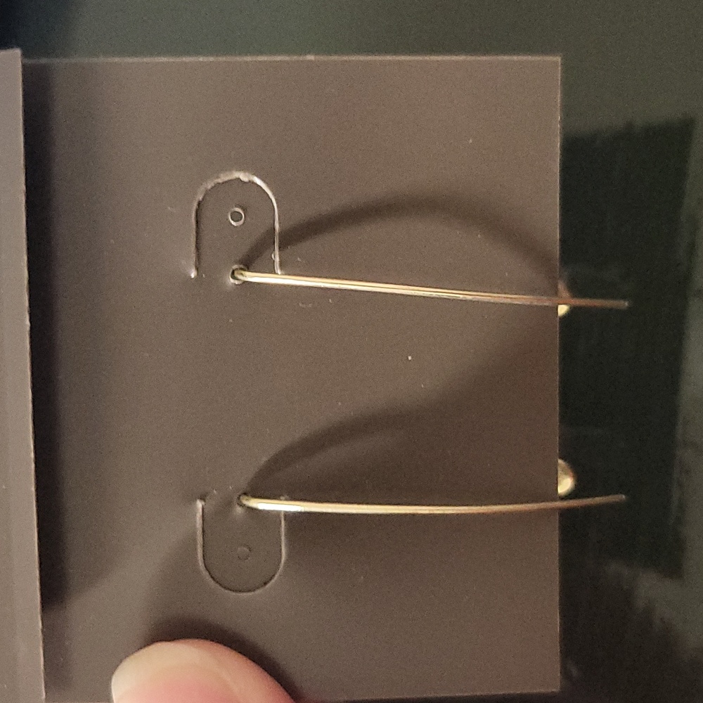 Daisy Fuentes Gold Hoop Earrings - Picture 2 of 2